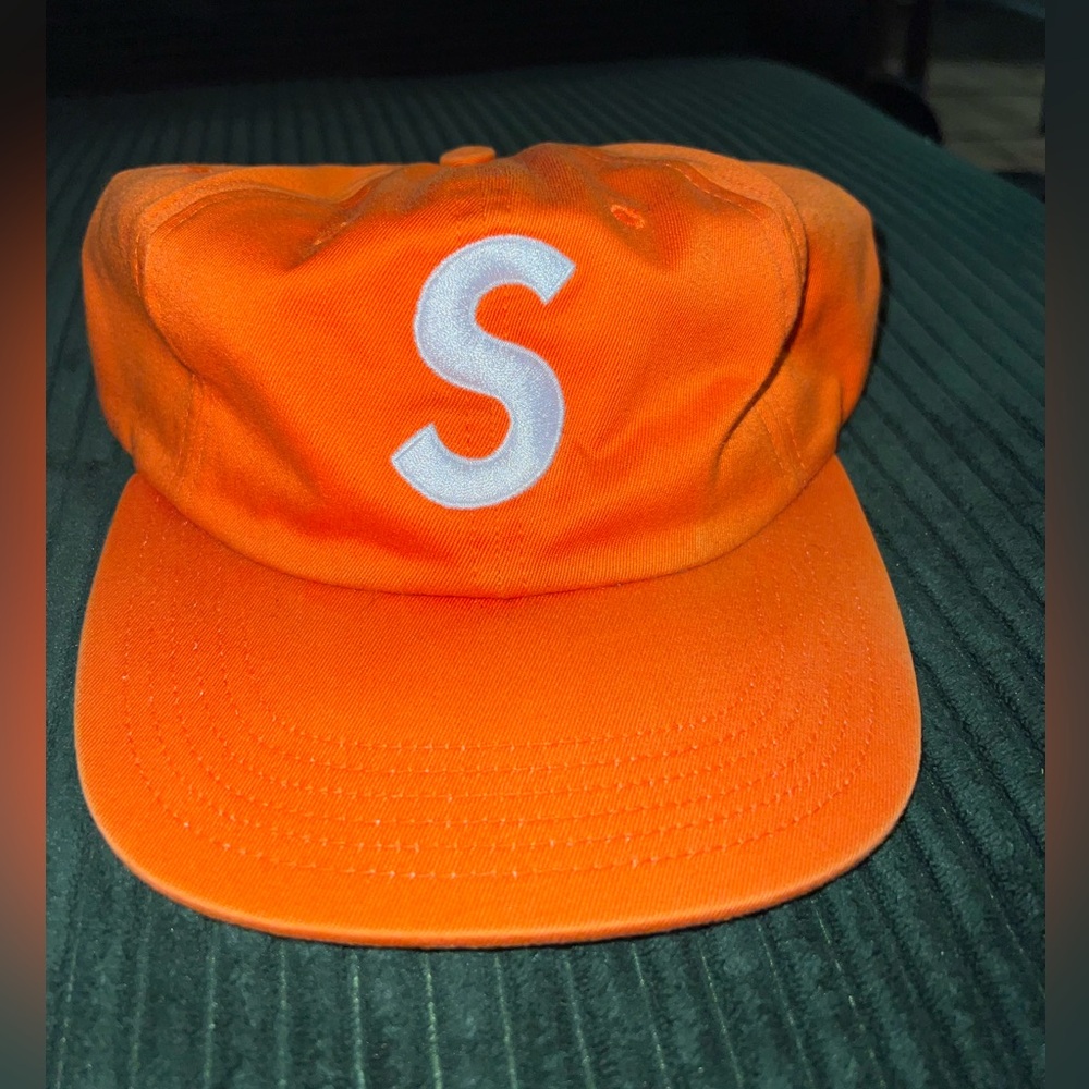 Supreme S Logo